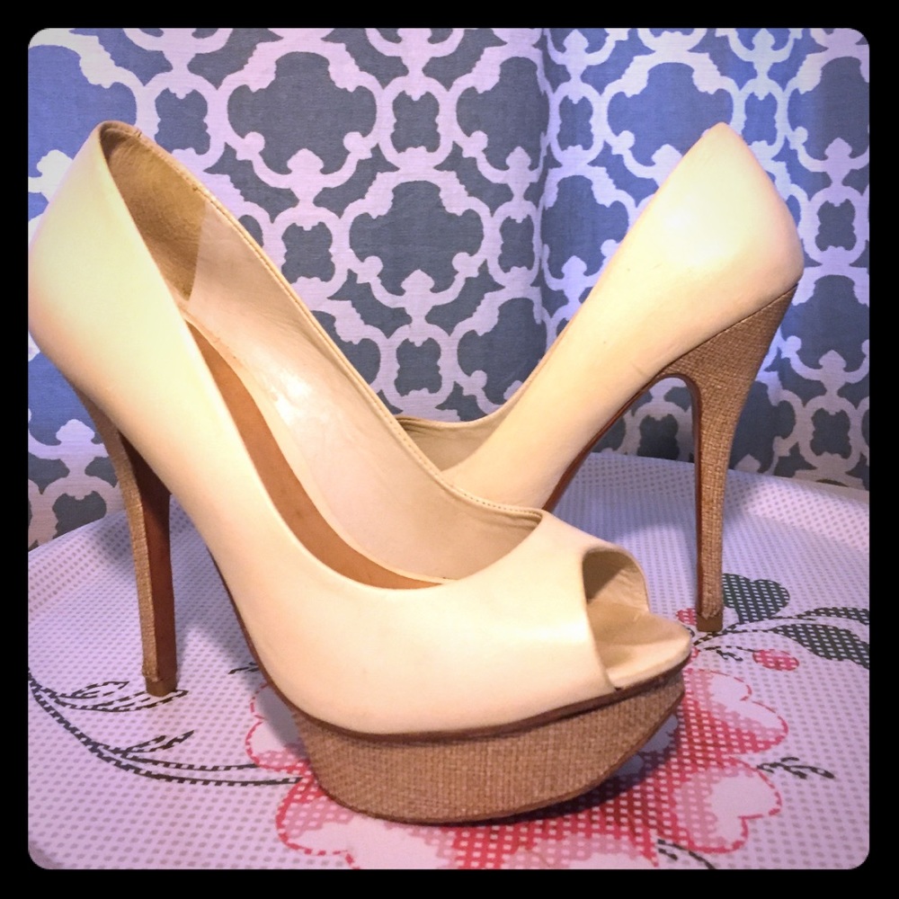 ALDO Cream with bamboo platform and heel